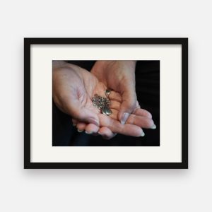 Held print 33 · Loulou · Boab pendant in my hands